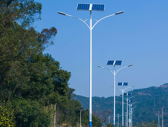 太陽能路燈相比傳統路燈有哪些優點