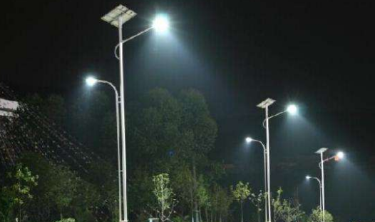 城市太陽能路燈 城市太陽能路燈價格是多少錢一套(不同瓦數)