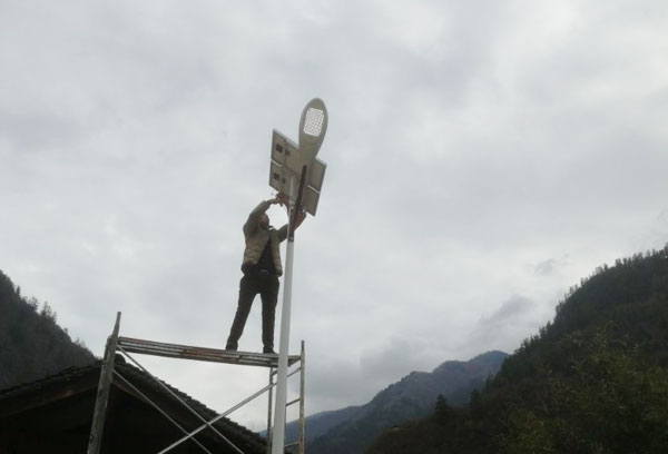 農村太陽能路燈價格表