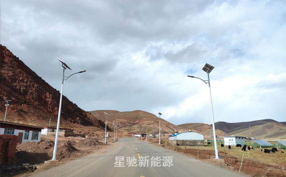 8米太陽能路燈 8米太陽能路燈