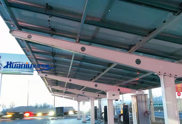 鋼結構太陽能車棚