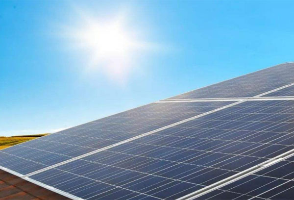 ����̫��ܹ��ϵ�y