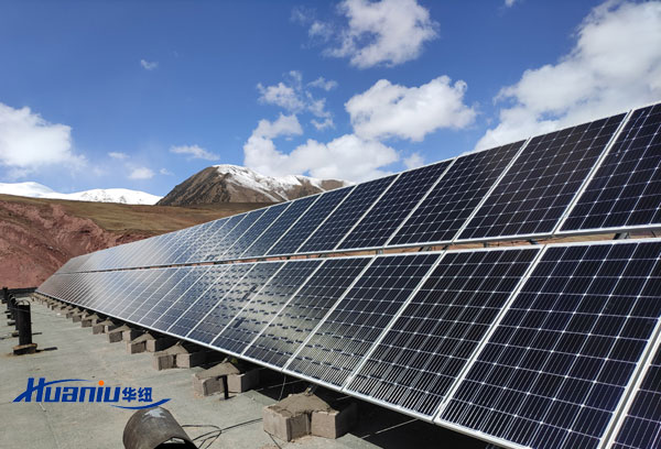 野外太陽能發電設備